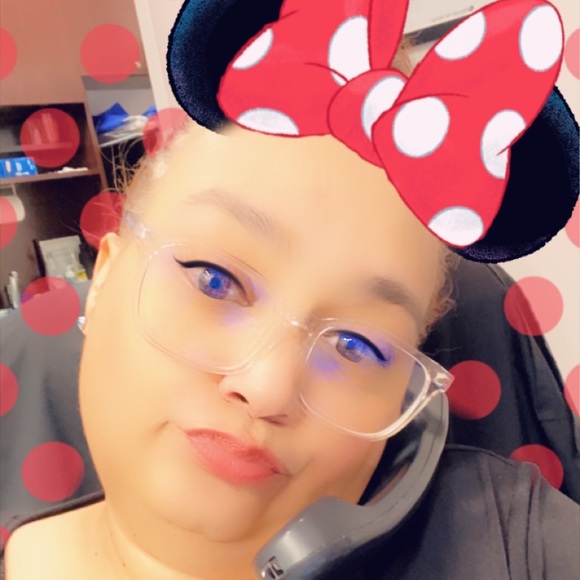 Meet your Posher, Ruby - Picture 5 of 5